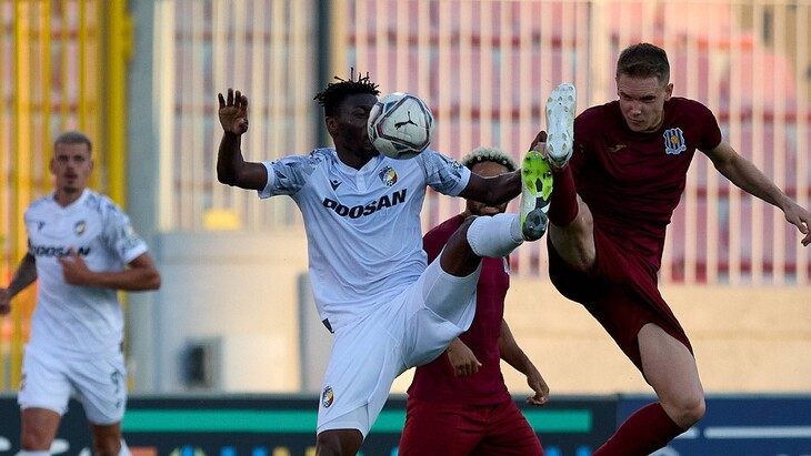 «Виктория» — «Гзиря»