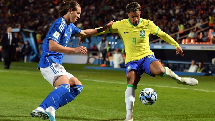 Звезда «Сантоса» Маркос Леонарду