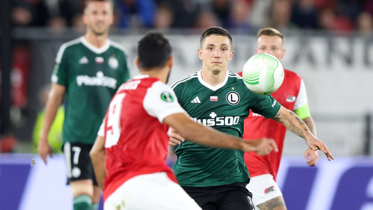 АЗ — «Легия»