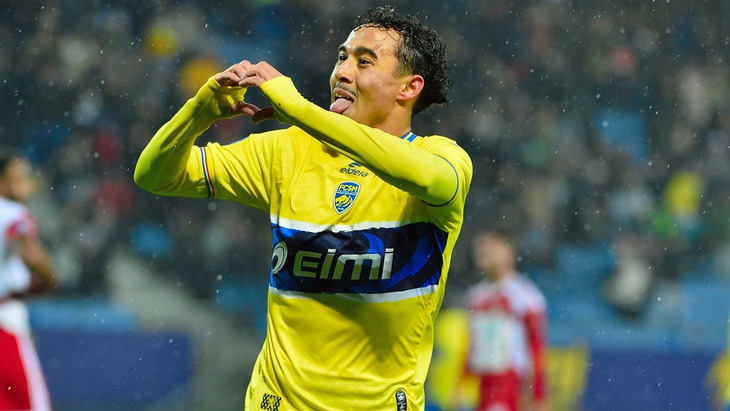 Игрок «Сошо»