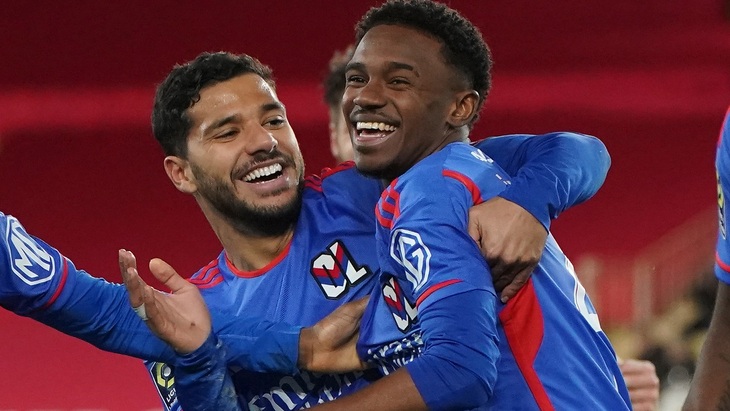 «Лион» выиграл два последних матча