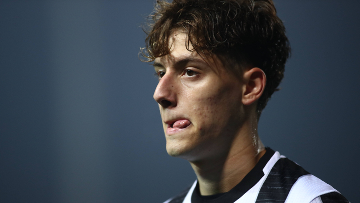 Иоаннис Константелиас