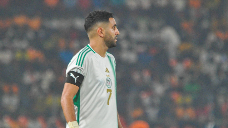 Рияд Махрез — полузащитник сборной Алжира