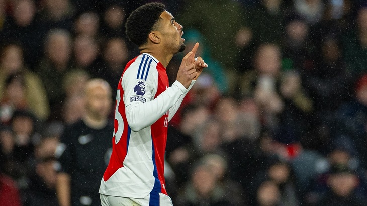 Итан Нванери