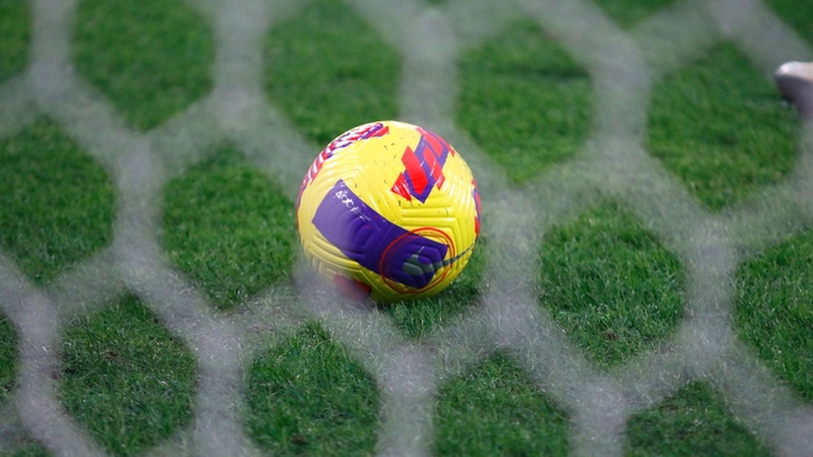 Футбольный мяч