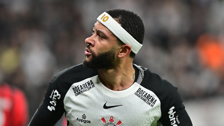 Мемфис Депай — нападающий «Коринтианса»