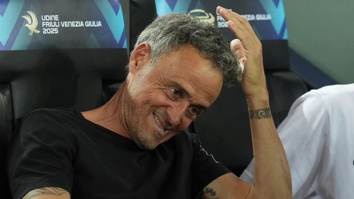 Луис Энрике — главный тренер ПСЖ