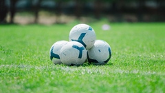 Футбольные мячи