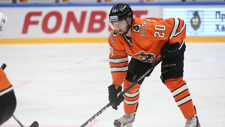 Хоккеист команды «Амур»