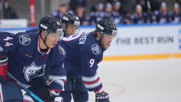 Хоккеисты «Нефтехимика»