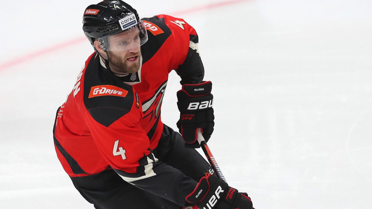 Хоккеист «Авангарда»