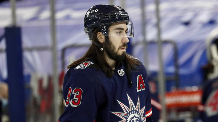 Мика Зибанежад