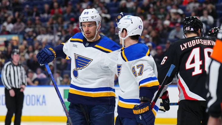 Павел Бучневич празднует гол в ворота «Баффало»