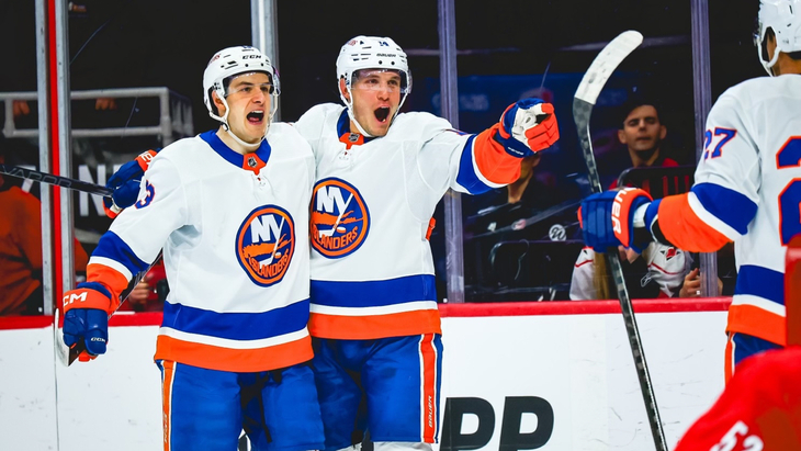 «Айлендерс» в игре с «Каролиной»