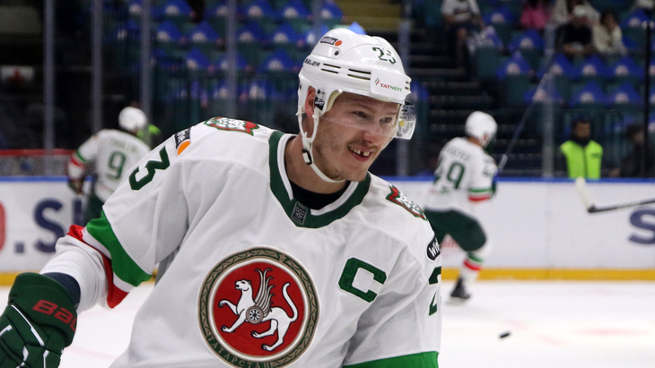 Дмитрий Яшкин — нападающий «Ак Барса»