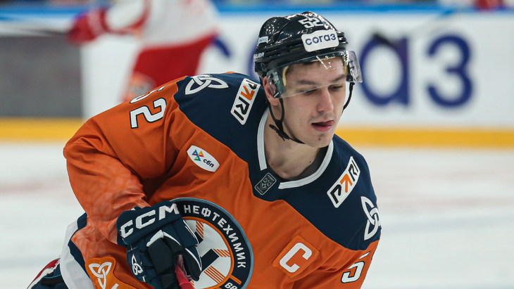 Евгений Митякин — нападающий «Нефтехимика»