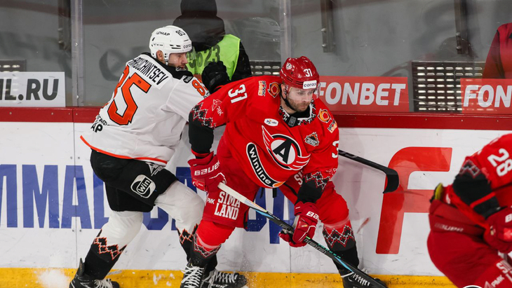 «Автомобилист» в дерби с «Трактором»