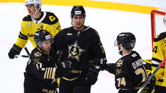 «Адмирал» в матче с «Северсталью»