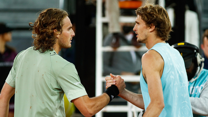 Стефанос Циципас выиграл 7 из 11 предыдущих матчей против Александра Зверева