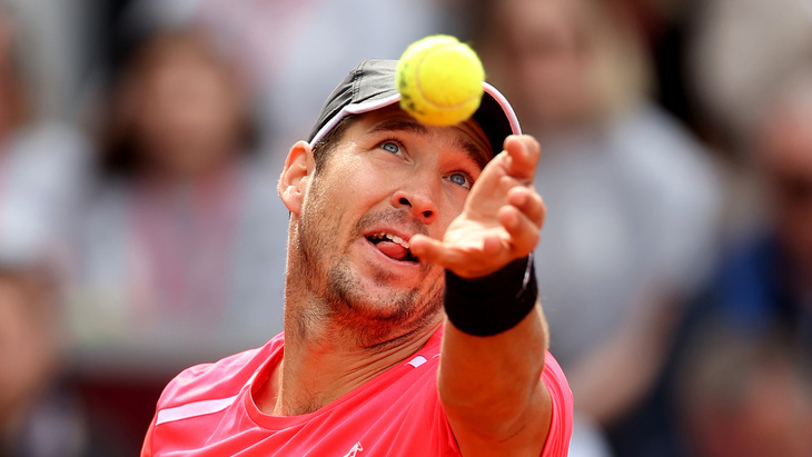 Душан Лайович