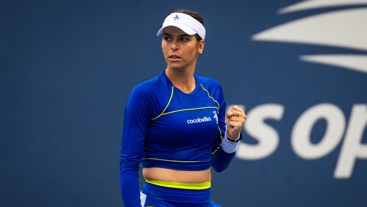 Айла Томлянович