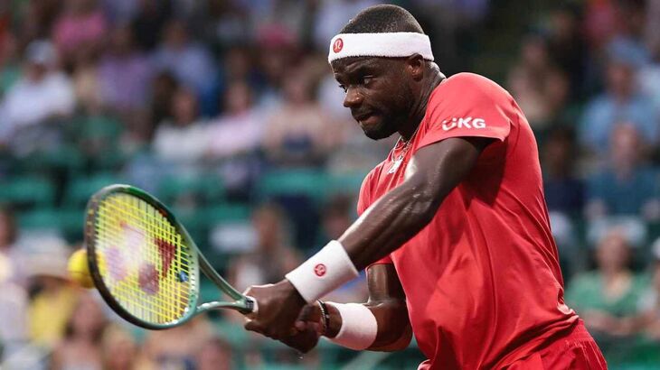 Фрэнсис Тиафо