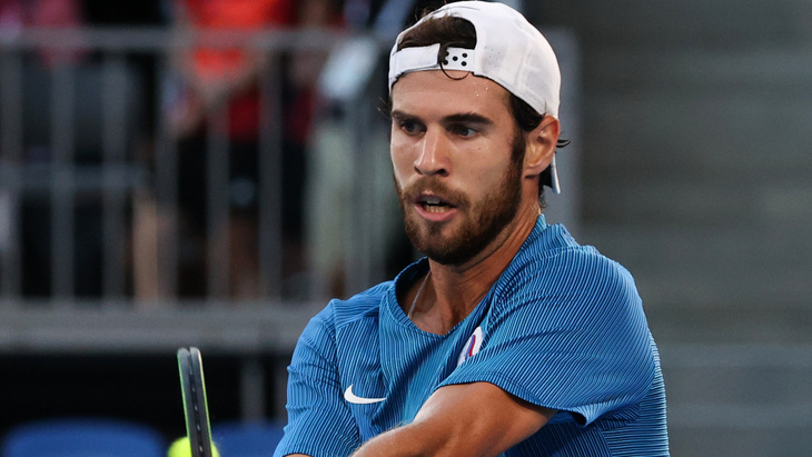 Карен Хачанов